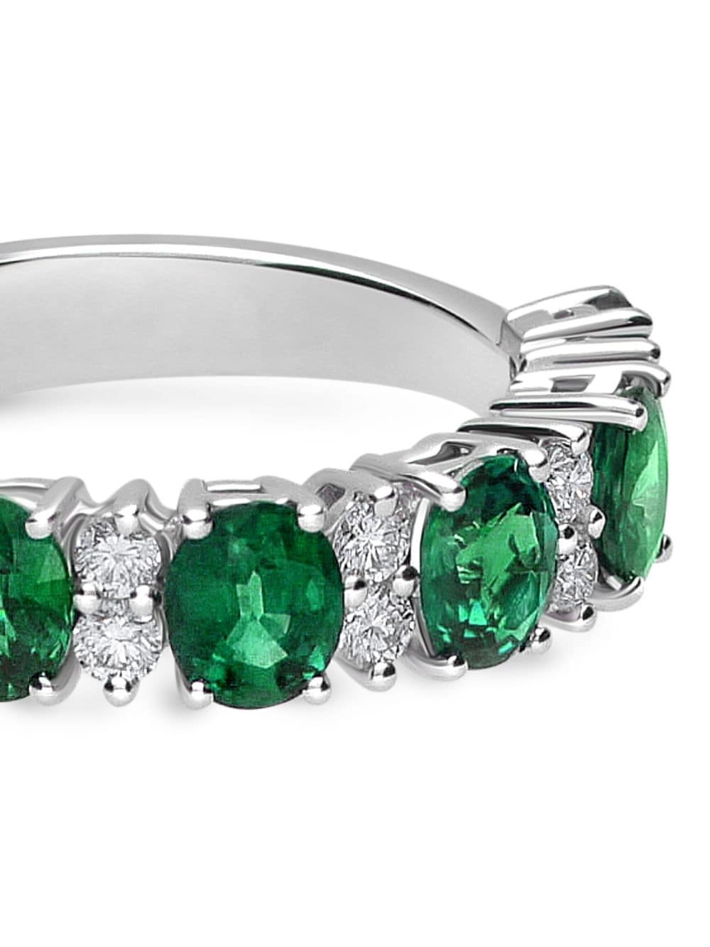Shop Leo Pizzo 18kt White Gold Diamond Emerald Eternity Band Ring In Silver