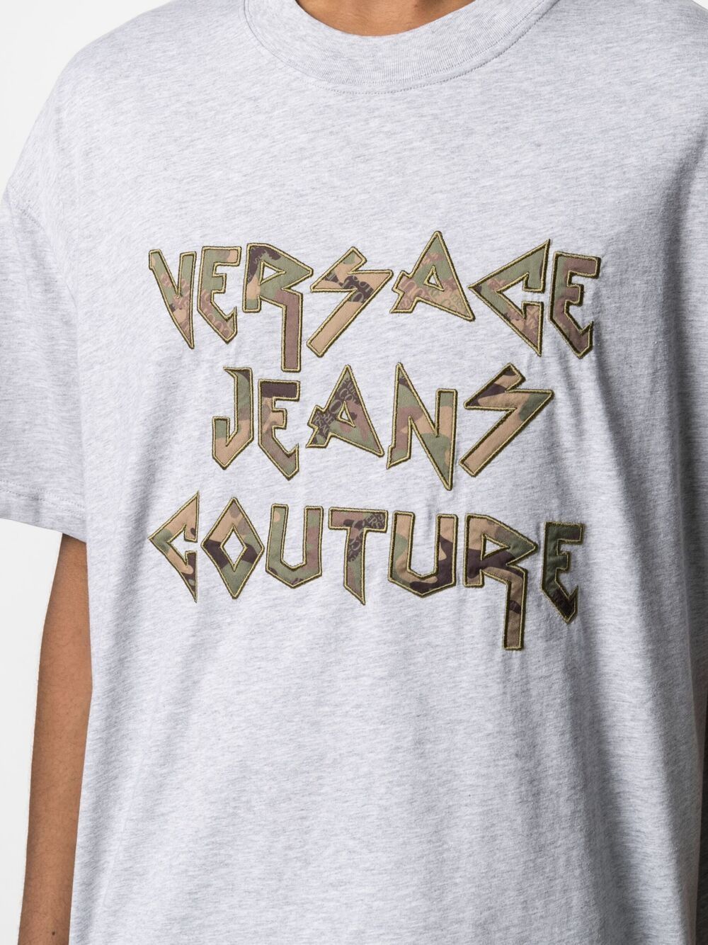 фото Versace jeans couture футболка с аппликацией логотипа