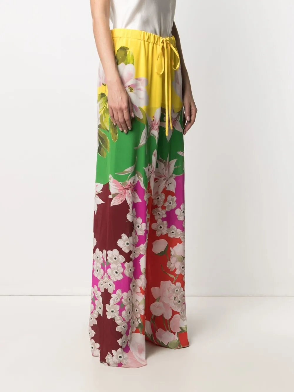фото Valentino широкие брюки с цветочным принтом