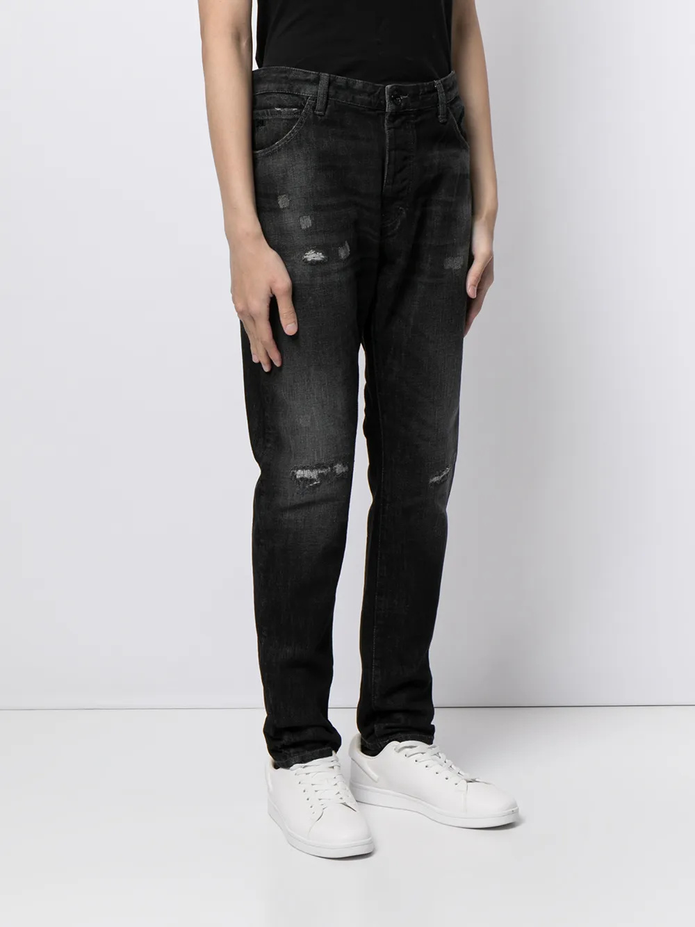 Distressed armani outlet jeans