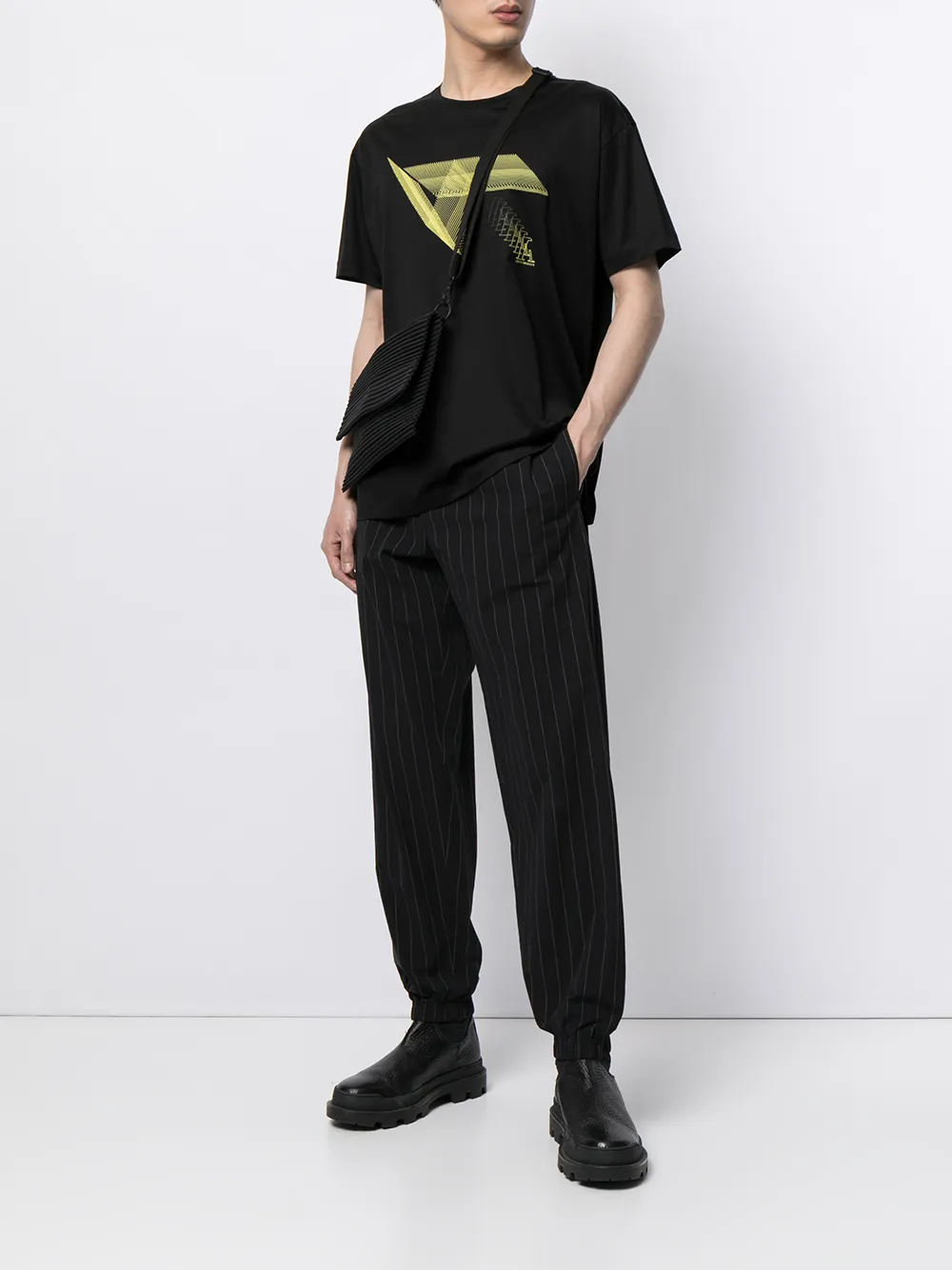 фото Emporio armani футболка с графичным принтом