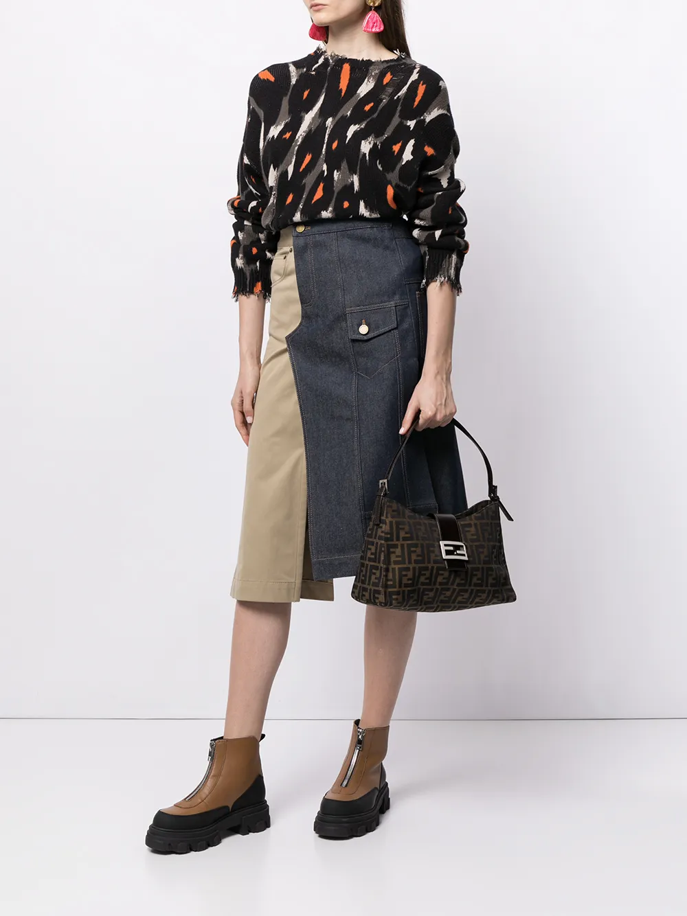 фото Fendi pre-owned сумка на плечо с узором zucca и логотипом ff