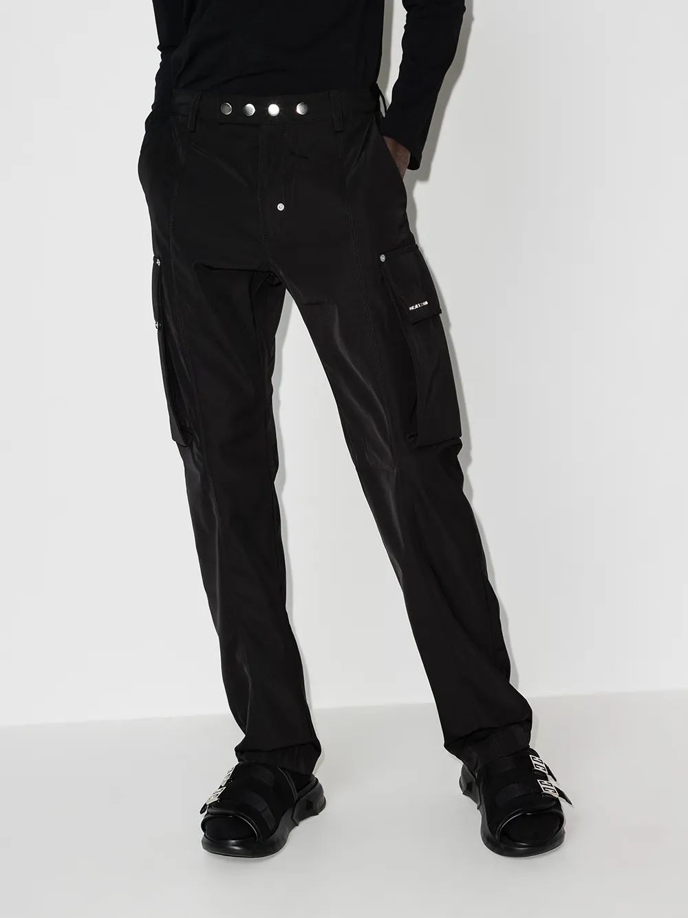 straight-leg cargo trousers