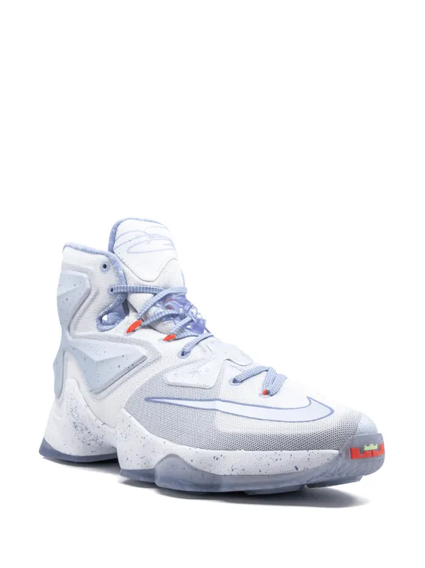 lebron 13 christmas edition