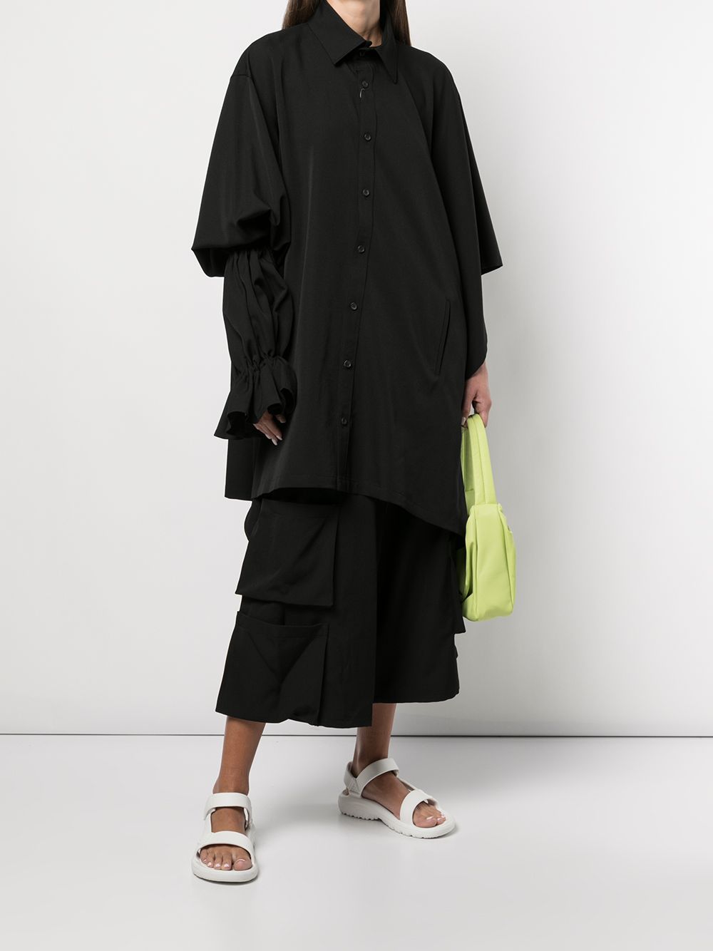 фото Yohji yamamoto брюки с карманами и драпировкой