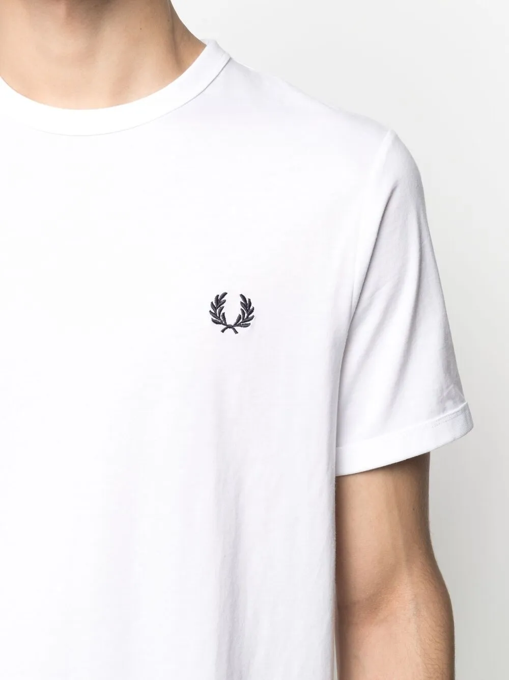 фото Fred perry футболка laurel wreath