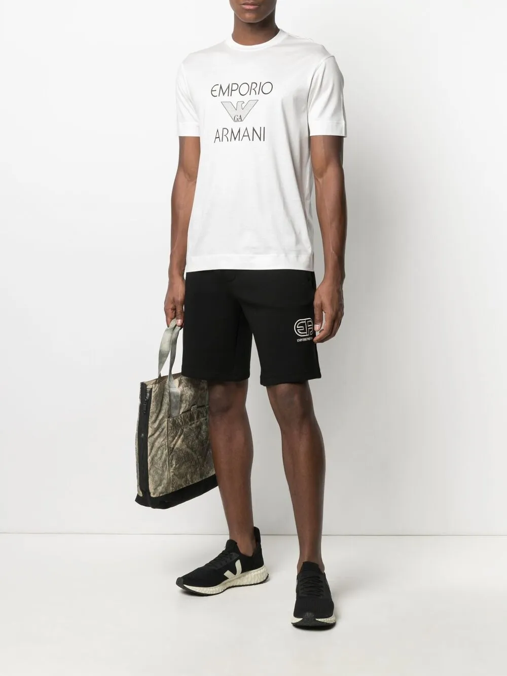 фото Emporio armani футболка с логотипом