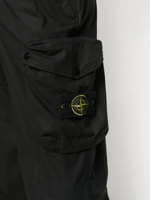Stone Island logo-patch cargo trousers 