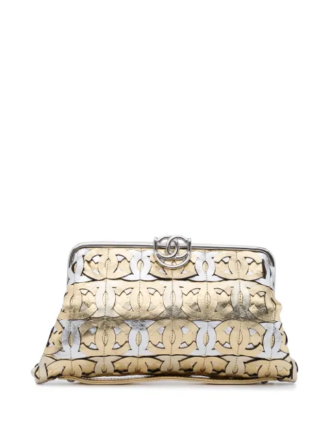 chanel ruffle clutch