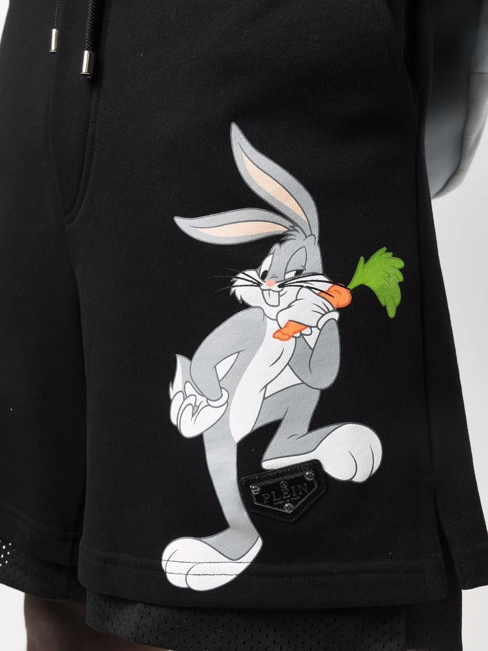 фото Philipp plein шорты с кулиской из коллаборации с looney tunes