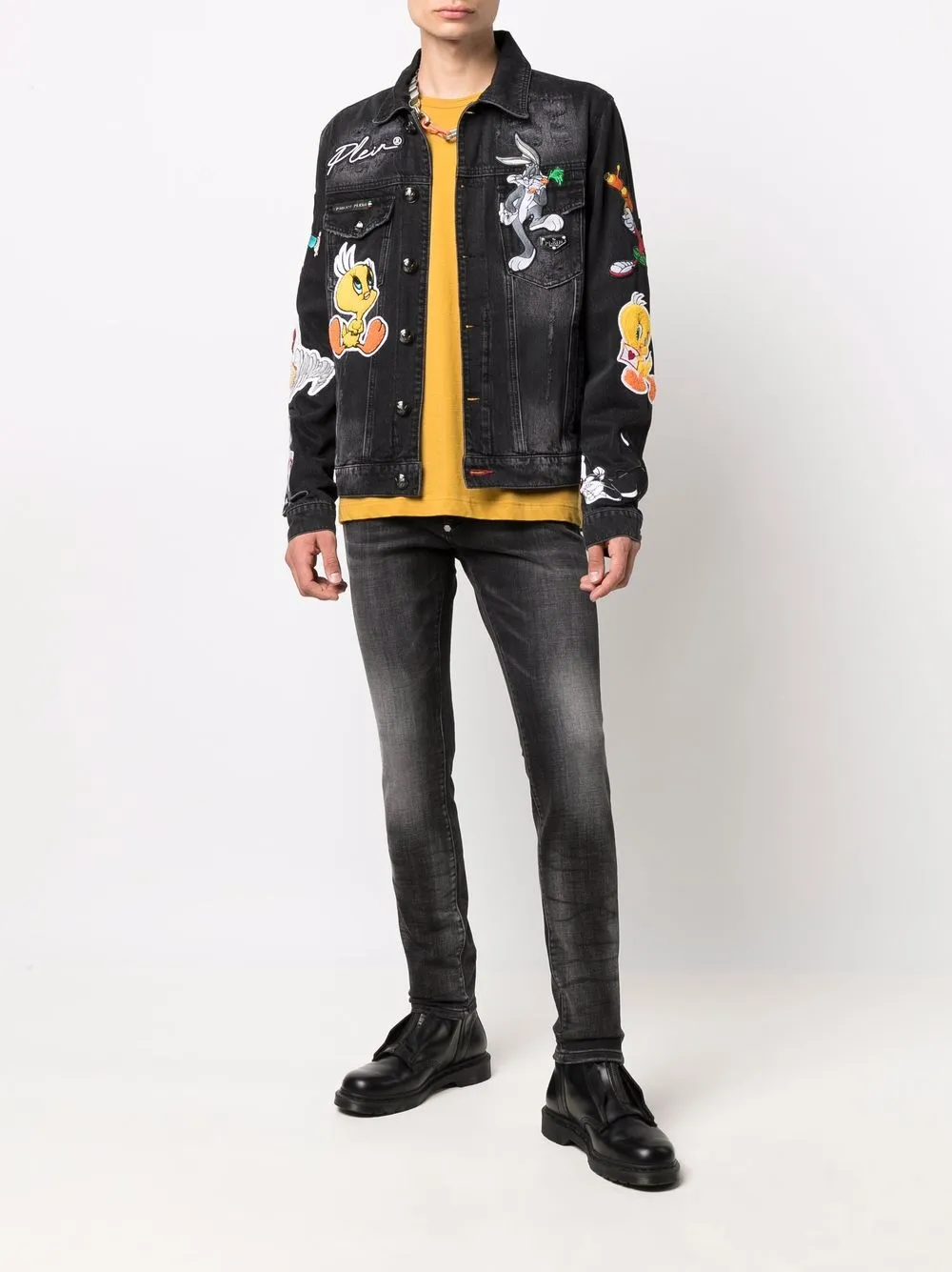 фото Philipp plein джинсовая куртка из коллаборации с looney tunes