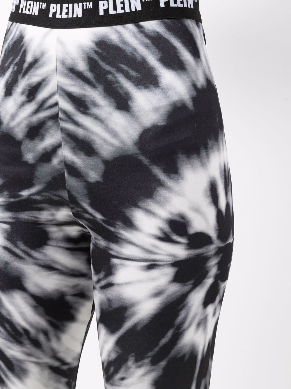 Shop Philipp Plein Tie-dye Print Cycling Shorts In Schwarz