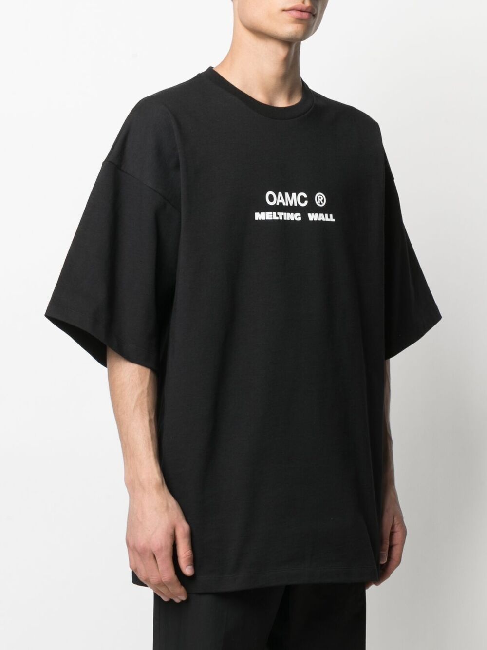 фото Oamc футболка melting wall с логотипом