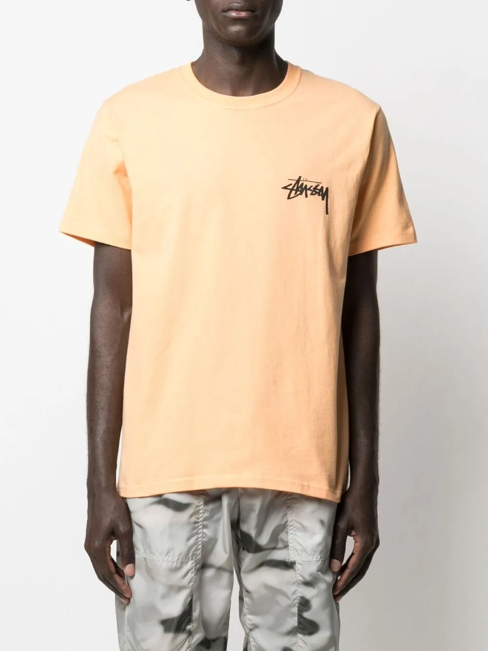 фото Stussy футболка с короткими рукавами и логотипом