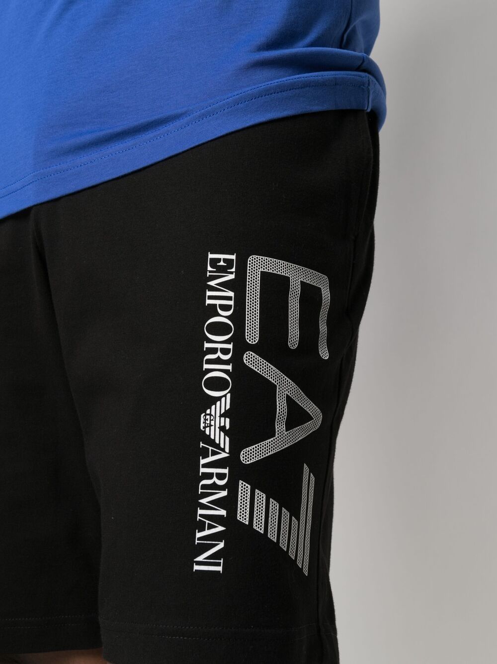 фото Ea7 emporio armani спортивные шорты с логотипом