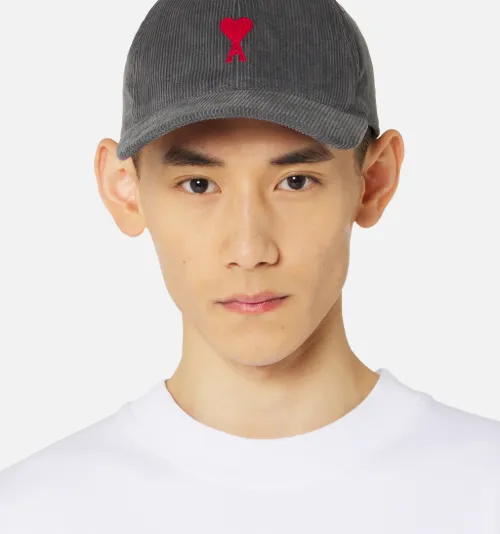 Ami De Cœur Cap - AMI Paris Official
