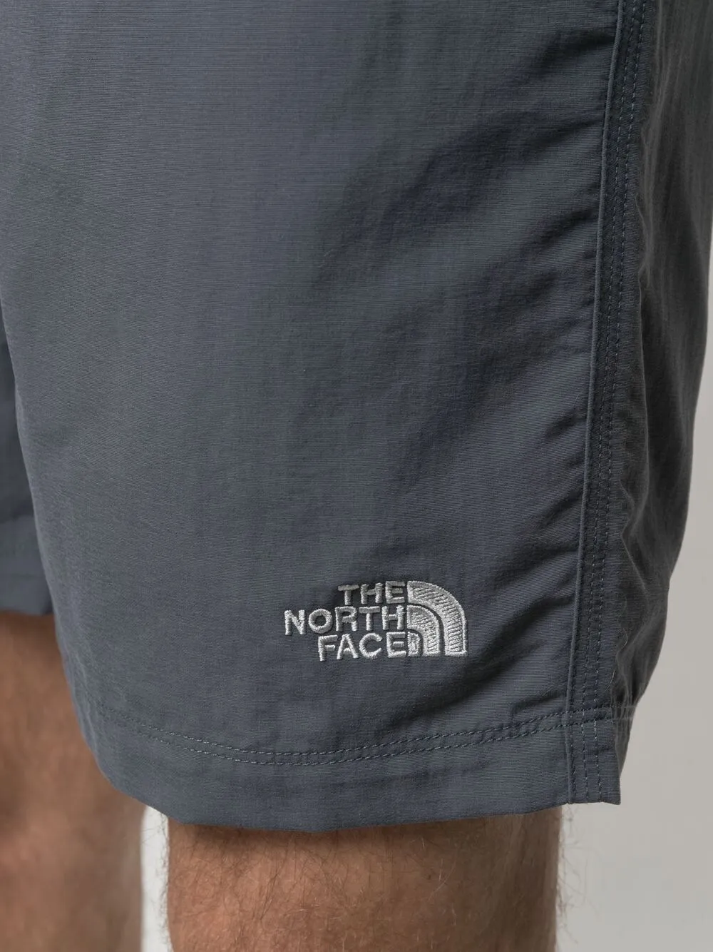 фото The north face шорты с логотипом