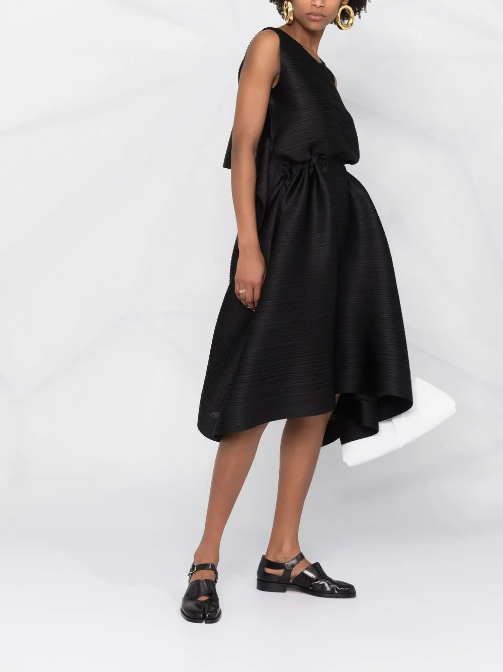 фото Pleats please issey miyake расклешенное платье миди