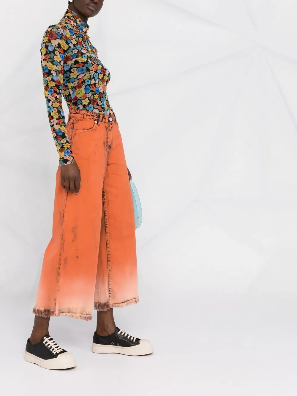 фото Msgm широкие джинсы из вареного денима