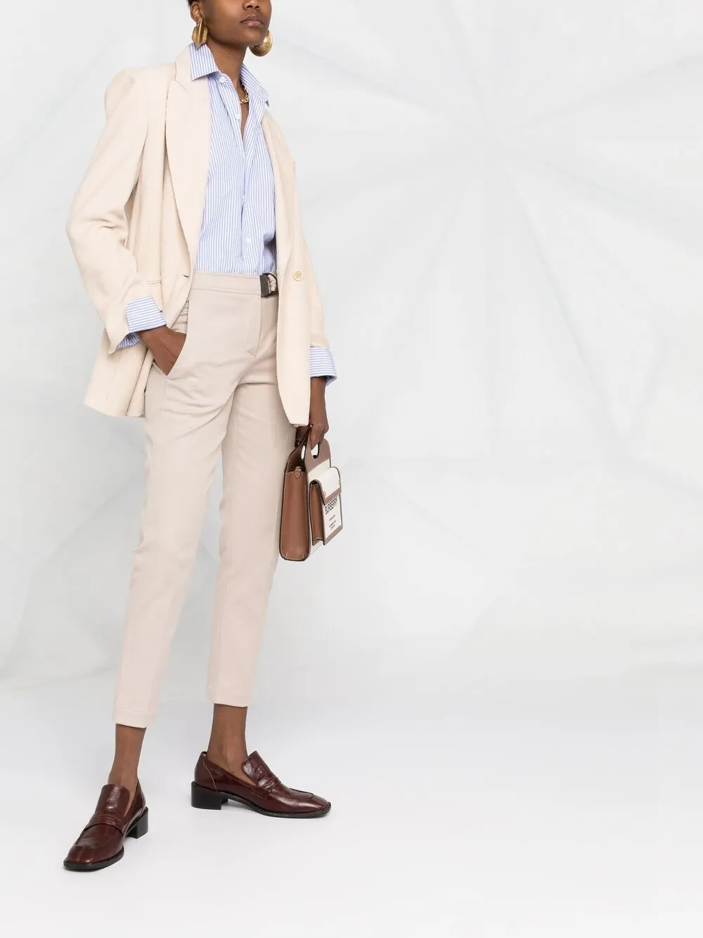фото Brunello cucinelli брюки кроя слим с поясом