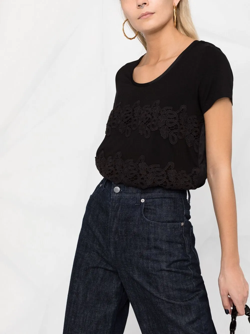 фото Boss футболка с цветочной вышивкой