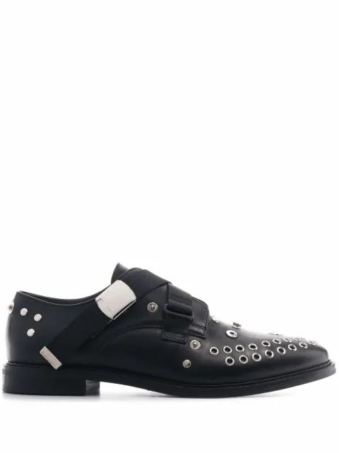 MCQ Sapato brogue Skelter com tachas