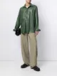 الصورة 2 من Bottega Veneta بنطال صوف بثنية في المنتصف