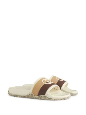 white gucci flip flops