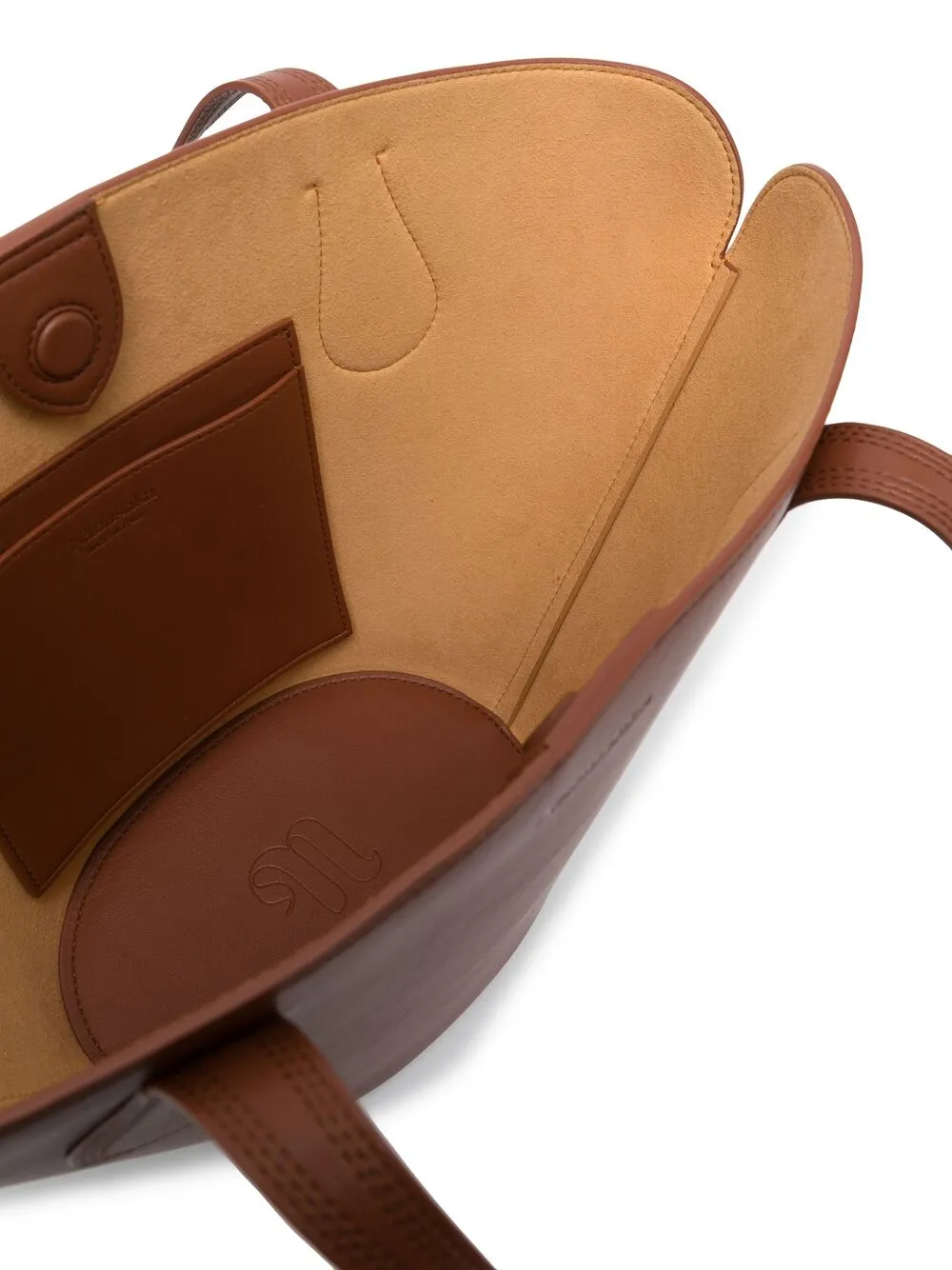 фото Nanushka сумка-ведро с тисненым логотипом