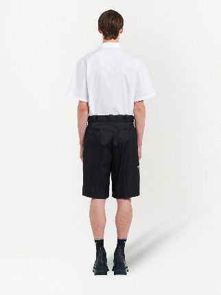 Re-Nylon logo plaque shorts展示图