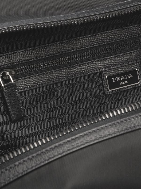 Prada Re-Nylon logo-plaque Work Bag - Farfetch