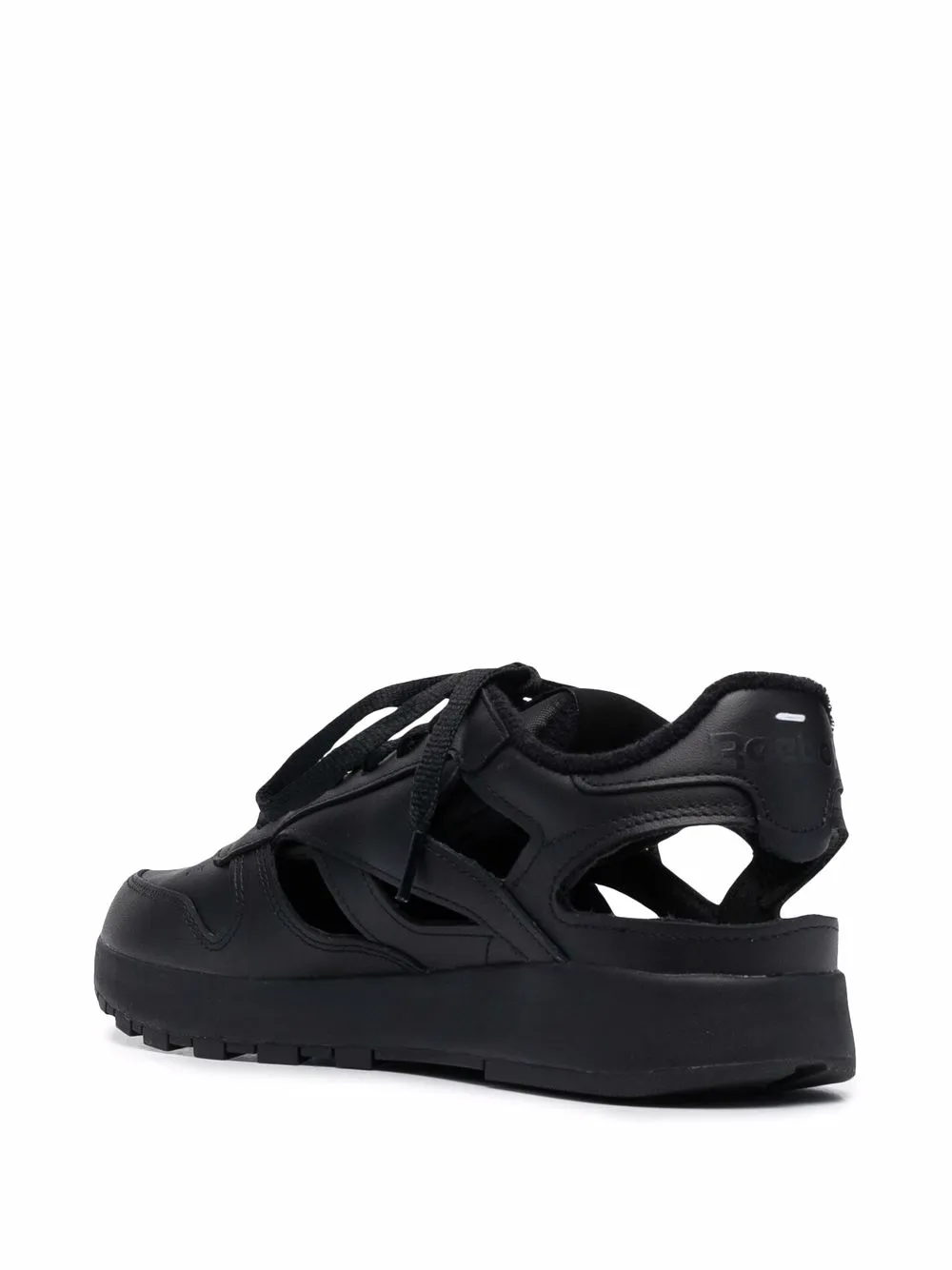 Zapatillas Classic Leather Tabi Bianchetto de Reebok x Maison Margiela