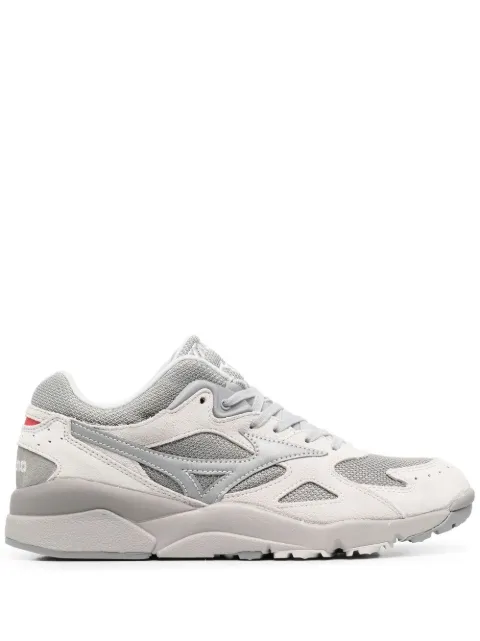 Mizuno в стиле колор-блок