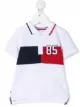 Imagen 1 de Tommy Hilfiger Junior playera tipo polo con bordado