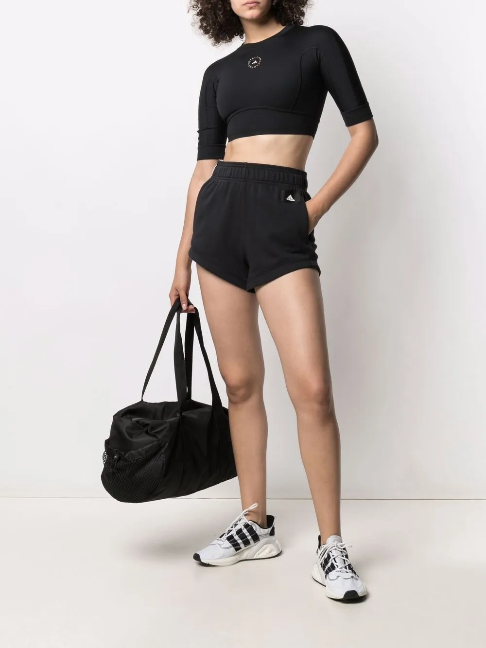 фото Adidas шорты с нашивкой-логотипом