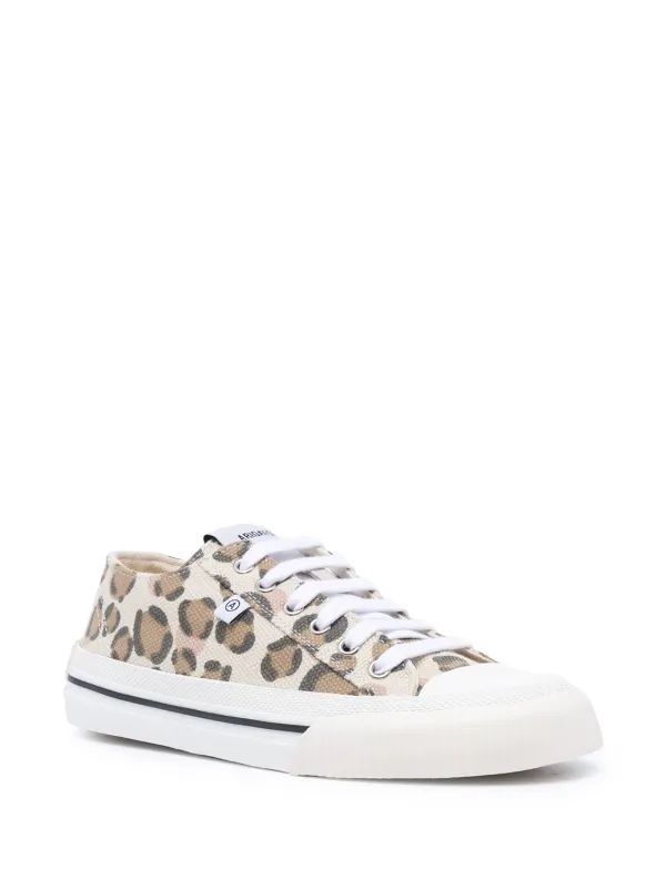 axel arigato leopard print