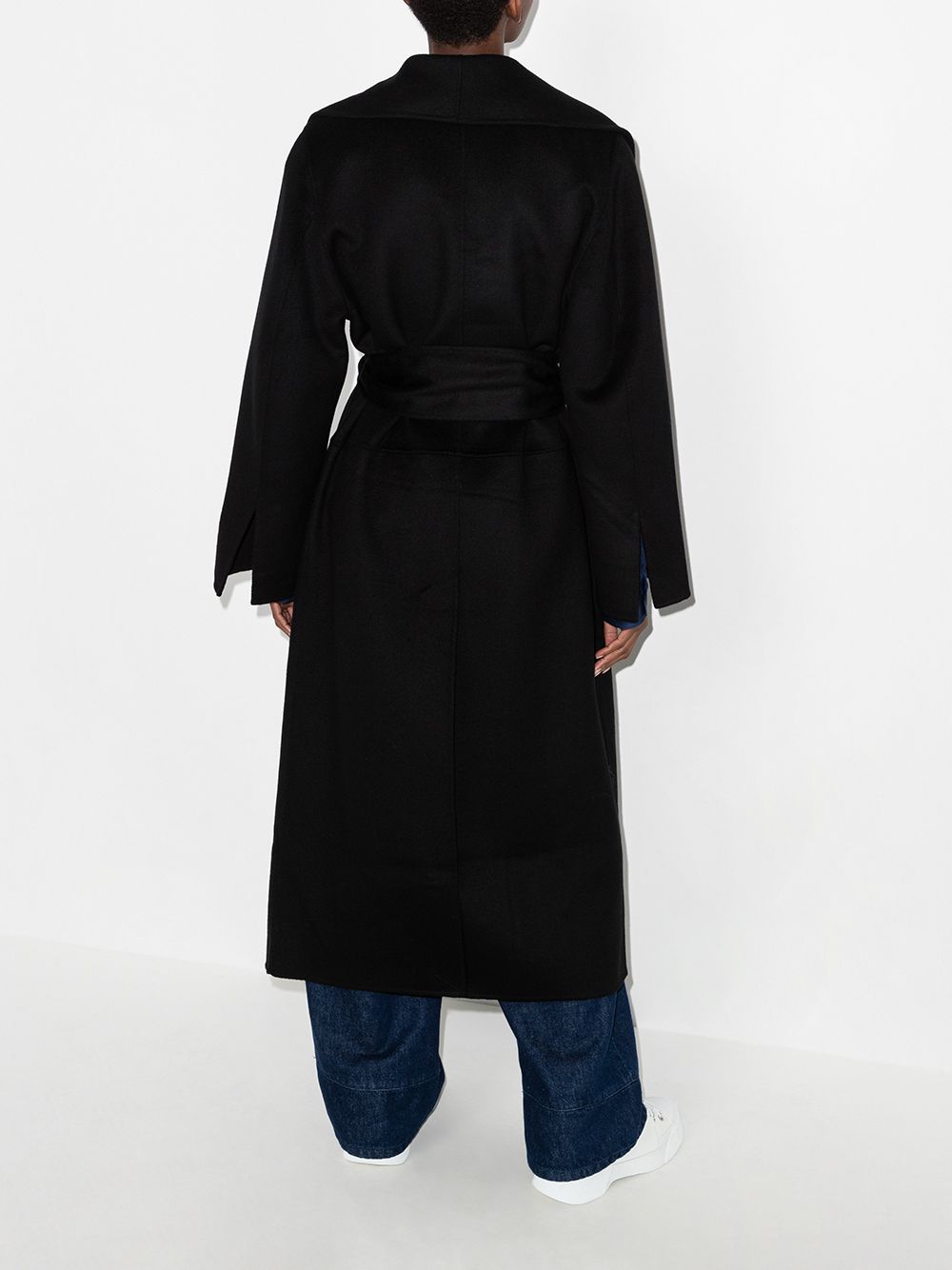 фото Totême шерстяное пальто с поясом
