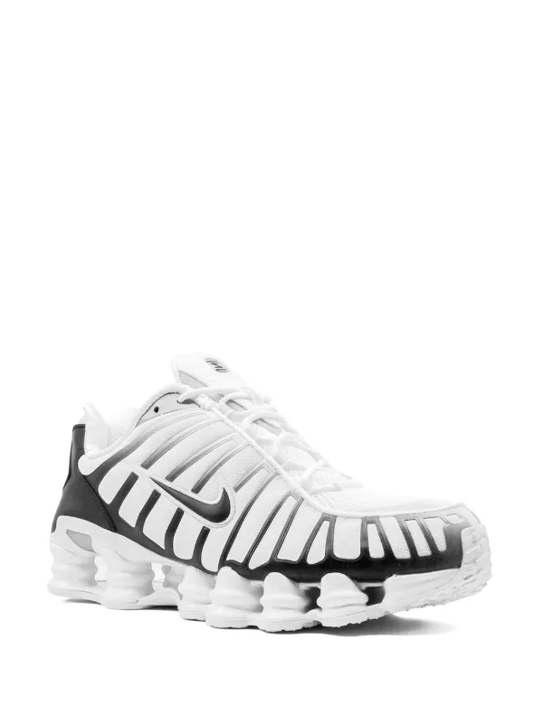 ホワイト（白）系 Nike Shox(ナイキ ショックス) スニーカー