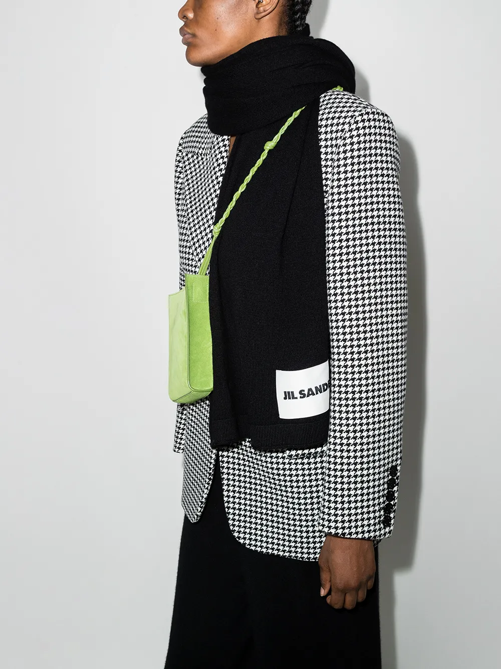 Image 2 of Jil Sander logo patch knitted scarf