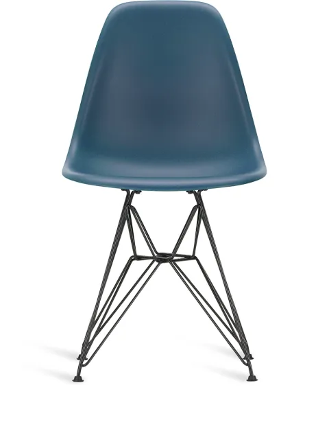 Vitra Eames plastic side chair