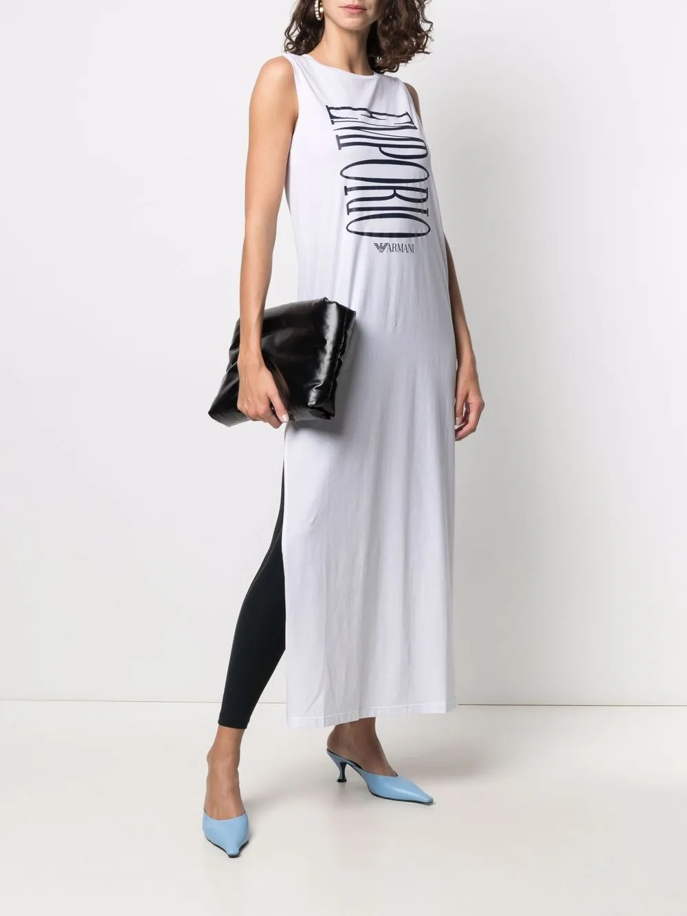 фото Emporio armani топ оверсайз с логотипом и разрезами