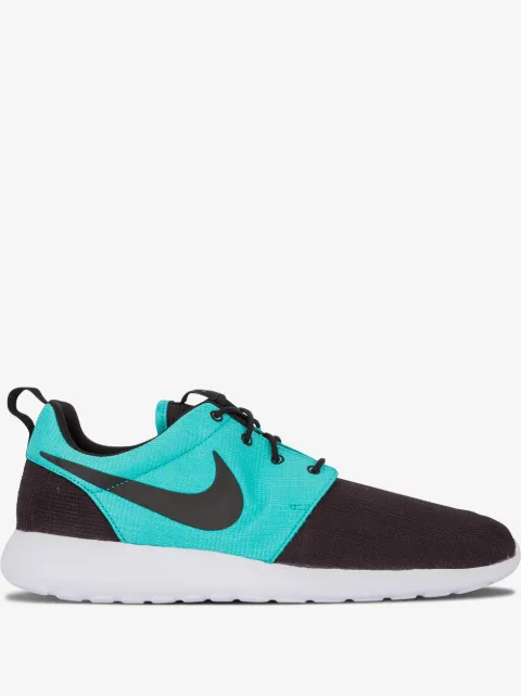 Nike Rosherun low-top sneakers