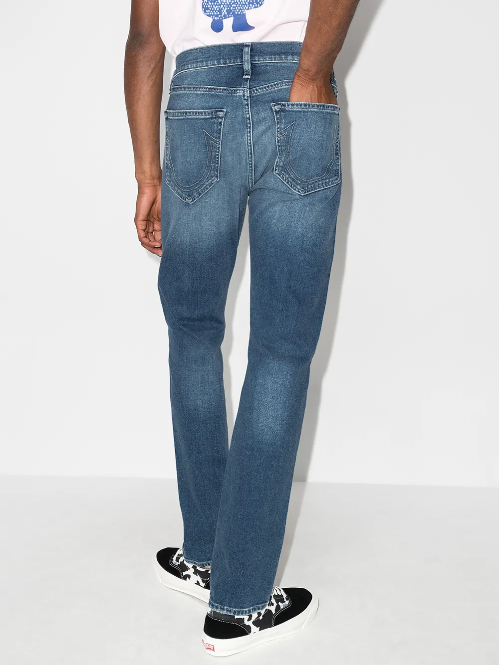 фото True religion джинсы rocco кроя слим с прорезями