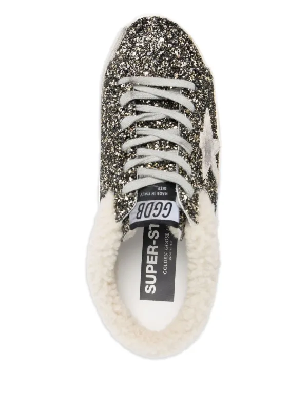 【送料&関税込】Golden Goose Super Star Sabot Super-Star Sabot with a platinum glitter star and suede tongue