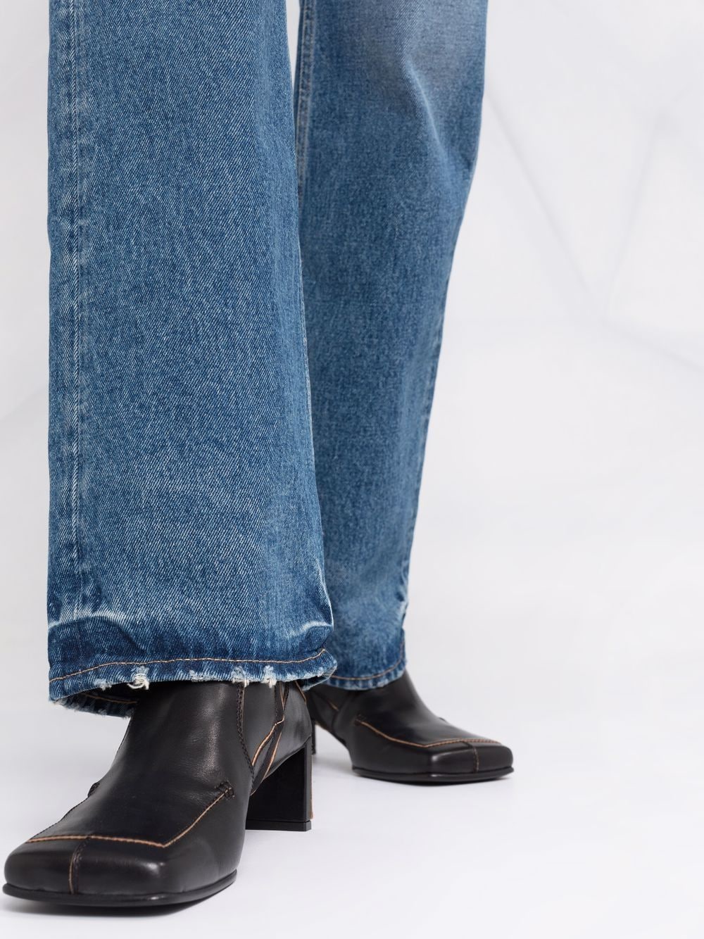 фото Acne studios джинсы bootcut с эффектом потертости