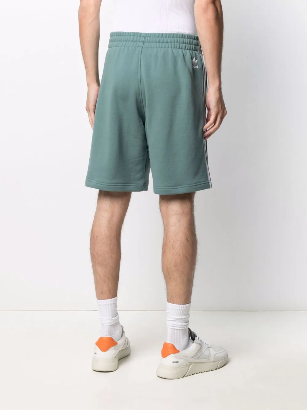 фото Adidas спортивные шорты с логотипом