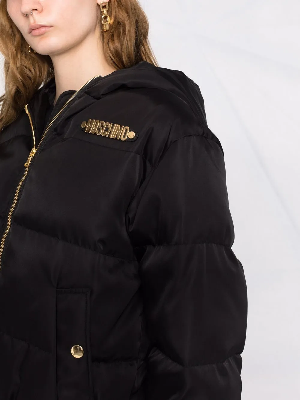 фото Moschino пуховик с логотипом