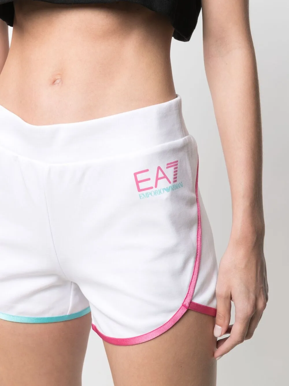 фото Ea7 emporio armani спортивные шорты с окантовкой