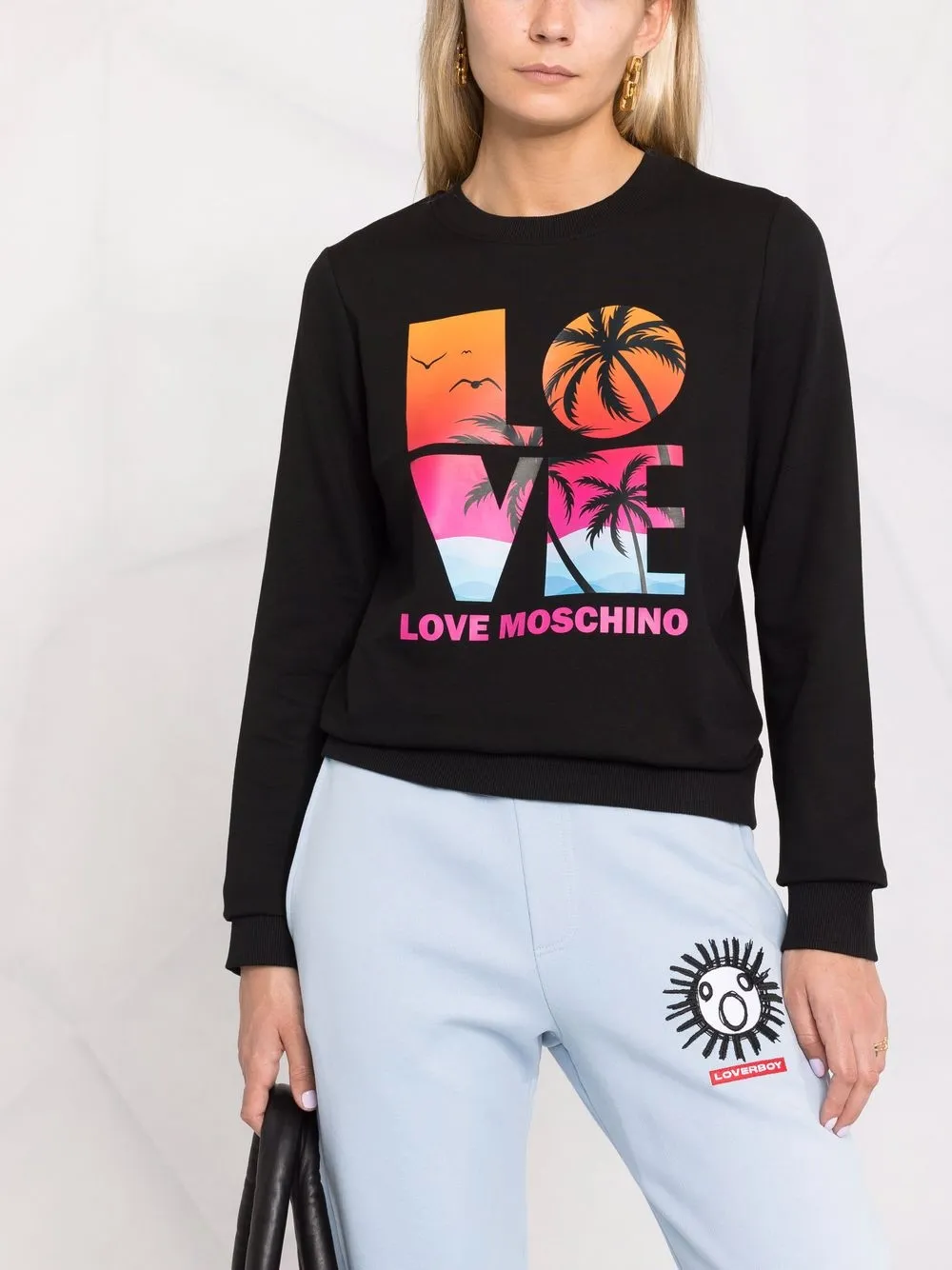 фото Love moschino свитер с принтом