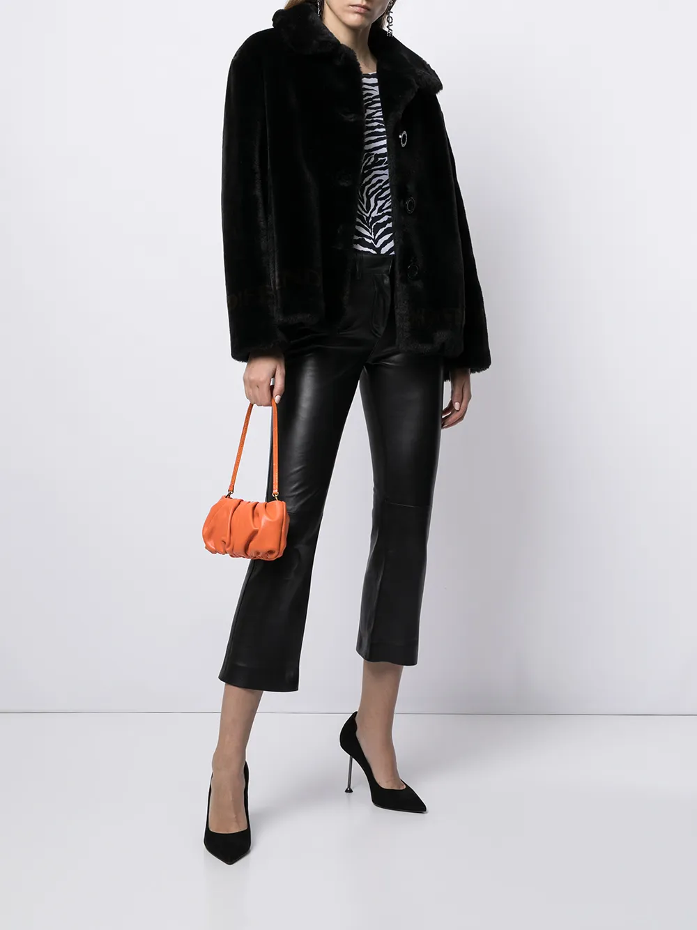 Image 2 of Fendi Pre-Owned 1990s single-breasted faux-fur coat